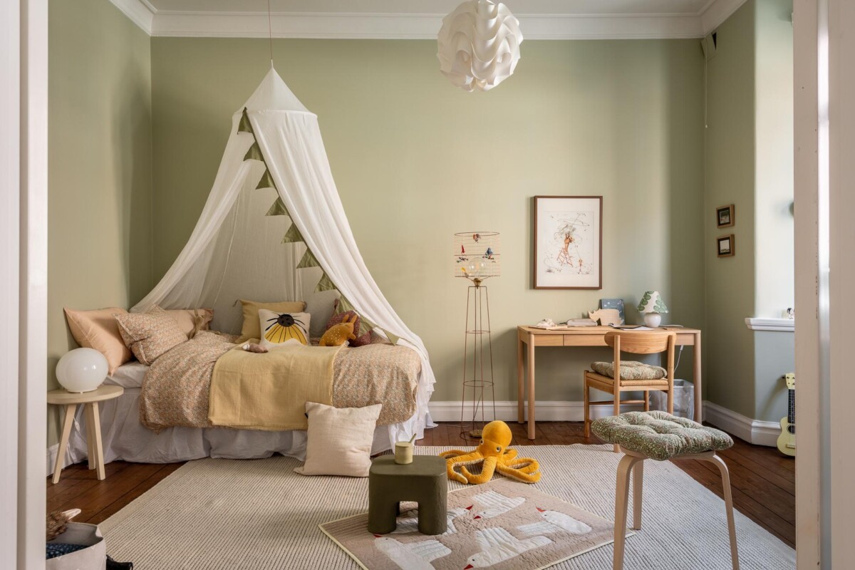 delikatissen textiles scandinavian kids room nórdico niños kids room inspo inspiración ideas decoracion hogar habitación infantil estilo dosel diseño de interiores decoración infantil decoración consejos deco clásico boho-chic bebé 