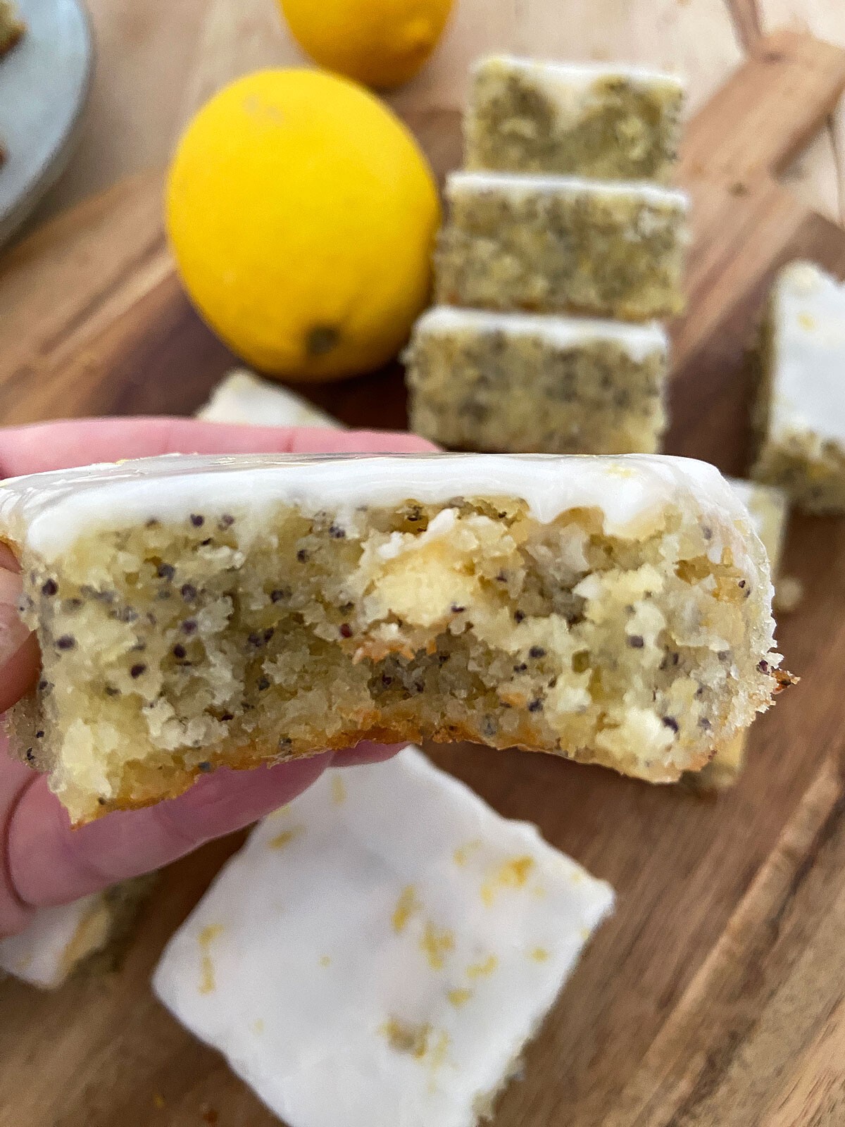 usos semillas amapola recetas delikatissen que es un blondie postres delikatissen postres con semillas de amapola postres con limón lemon blondie ingredientes brownie como hacer un brownie brownie limon brownie facil blondie de limón 